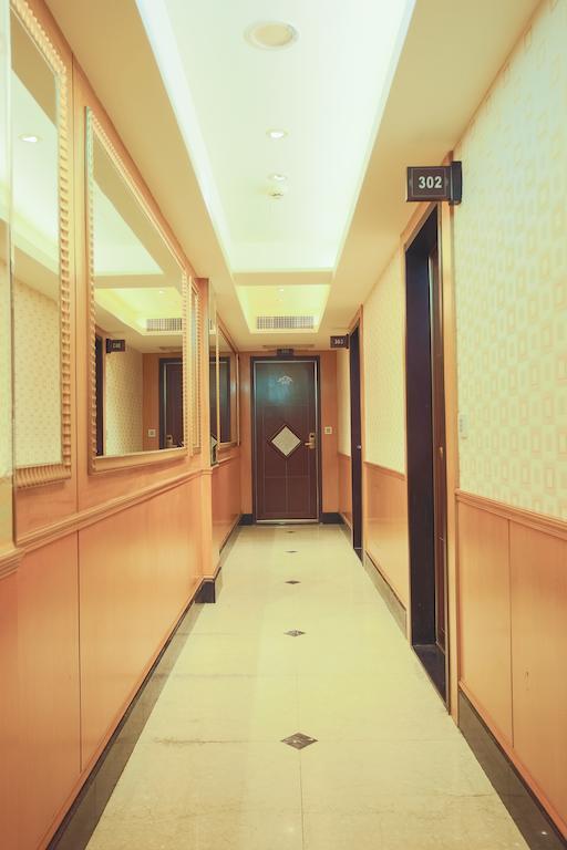 Best Love Boutique Hotel Taipei Exterior photo