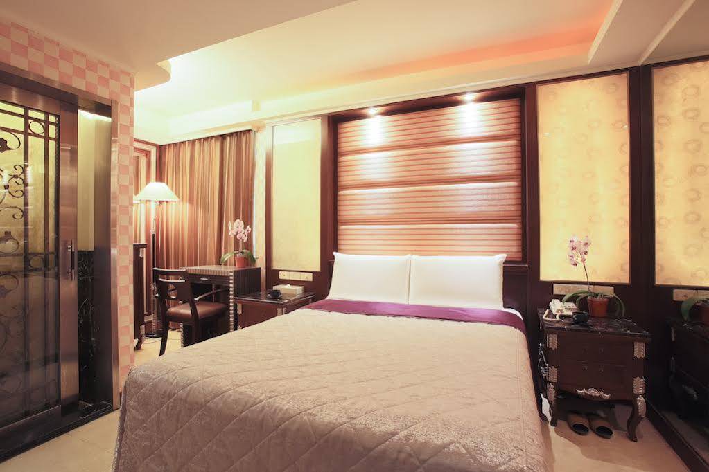 Best Love Boutique Hotel Taipei Exterior photo