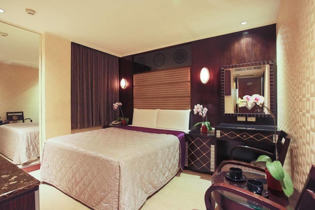 Best Love Boutique Hotel Taipei Exterior photo